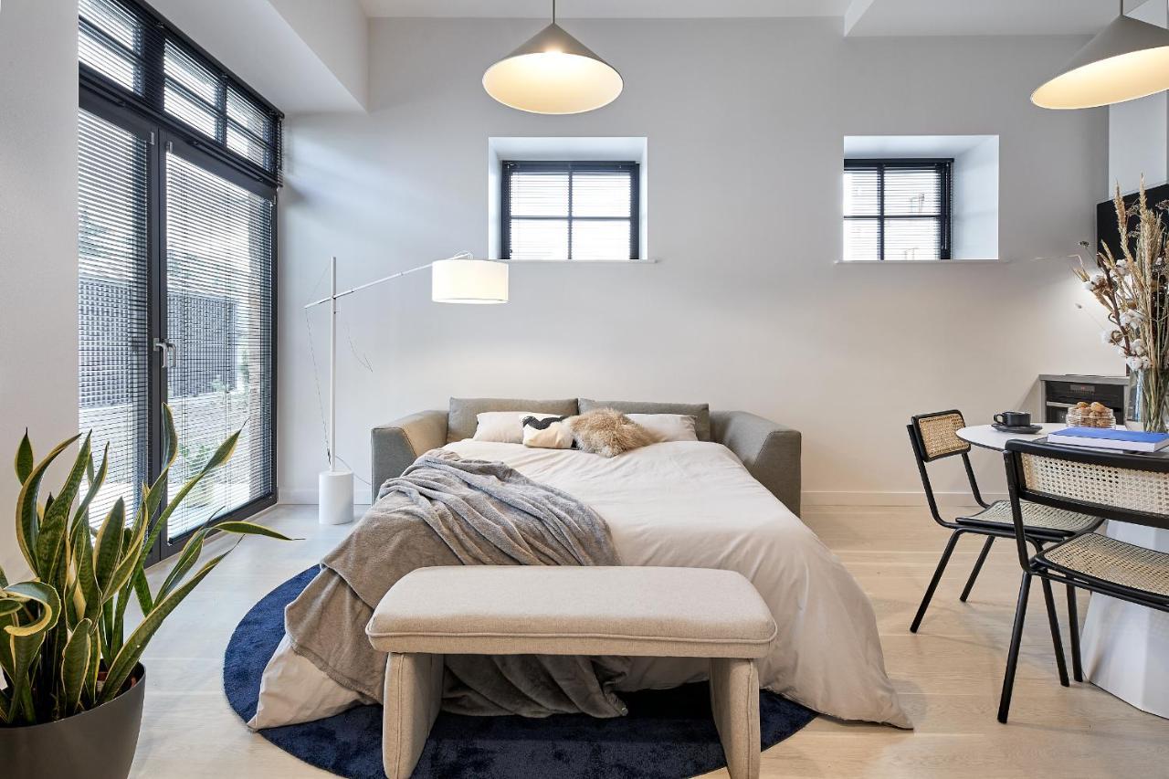 Apartamento High Ceiling Loft With Its Own Backyard And A Terrace Tallin Exterior foto